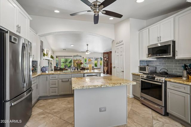 8922 E STONEY VISTA Drive, Sun Lakes, AZ 85248
