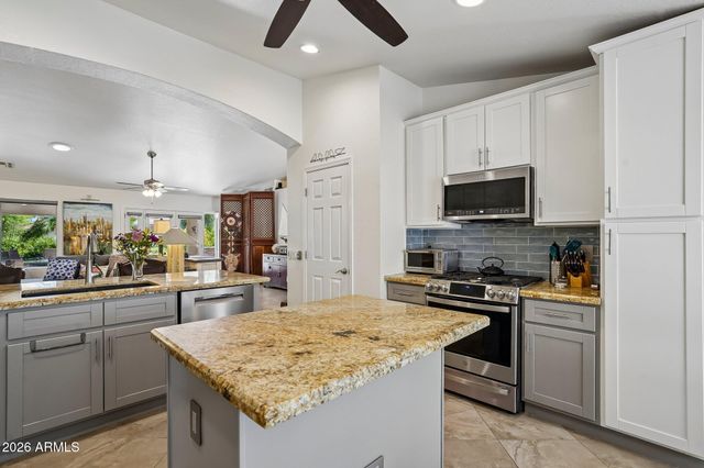 8922 E STONEY VISTA Drive, Sun Lakes, AZ 85248
