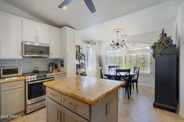 8922 E STONEY VISTA Drive, Sun Lakes, AZ 85248