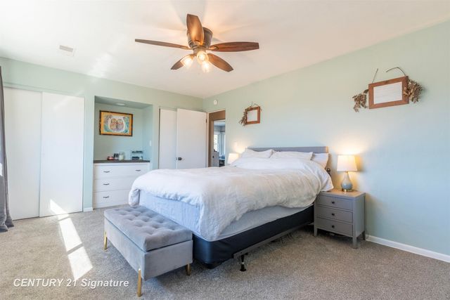 2251 E Stewart Road, Midland, MI 48640