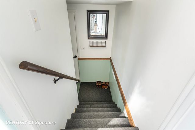 2251 E Stewart Road, Midland, MI 48640