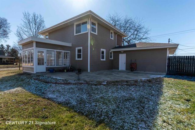 2251 E Stewart Road, Midland, MI 48640