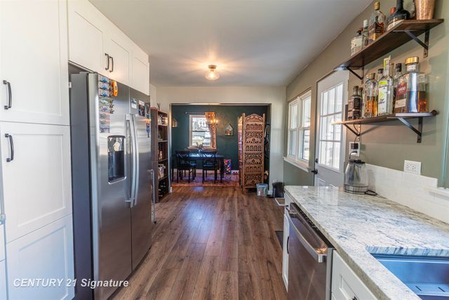 2251 E Stewart Road, Midland, MI 48640