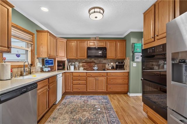 4006 S Lynn Street, Independence, MO 64055
