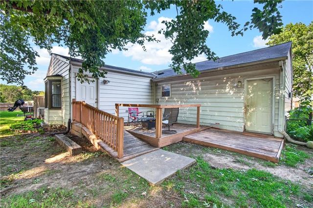 4006 S Lynn Street, Independence, MO 64055