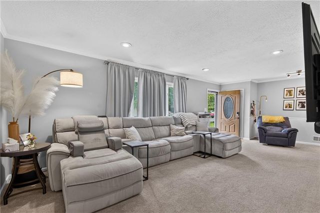4006 S Lynn Street, Independence, MO 64055