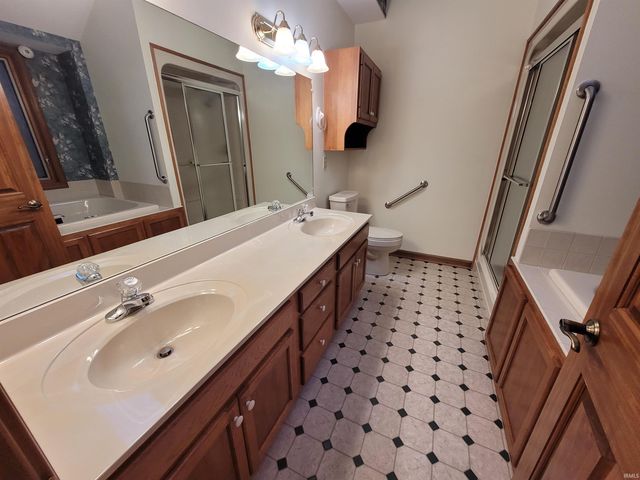 10925 Stoneoak Court, Fort Wayne, IN 46845