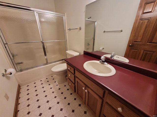 10925 Stoneoak Court, Fort Wayne, IN 46845