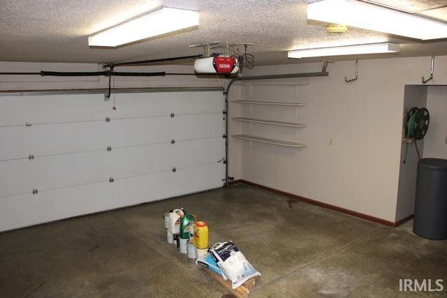 10925 Stoneoak Court, Fort Wayne, IN 46845