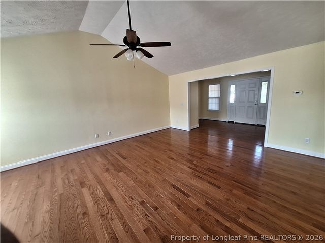 1941 Abbeydale Lane, Fayetteville, NC 28304