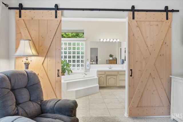 1507 Pollen Crest Ct, Bakersfield, CA 93314