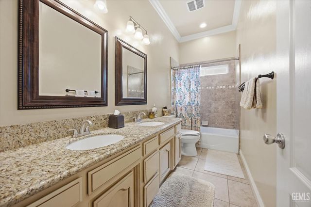 1507 Pollen Crest Ct, Bakersfield, CA 93314