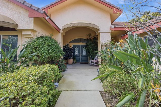 1507 Pollen Crest Ct, Bakersfield, CA 93314