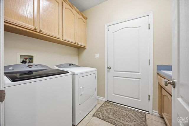 1507 Pollen Crest Ct, Bakersfield, CA 93314