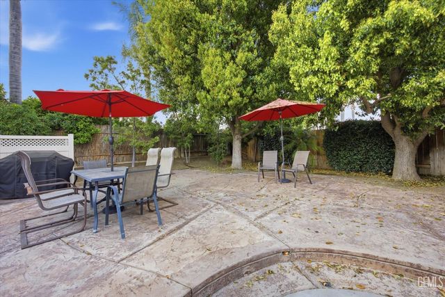 1507 Pollen Crest Ct, Bakersfield, CA 93314