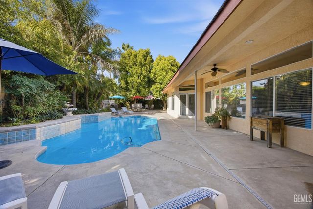 1507 Pollen Crest Ct, Bakersfield, CA 93314