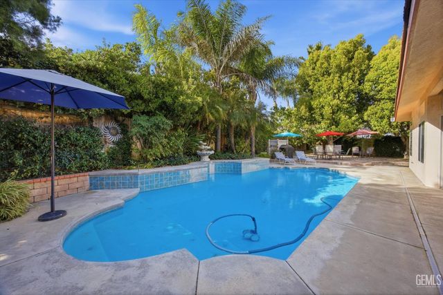 1507 Pollen Crest Ct, Bakersfield, CA 93314