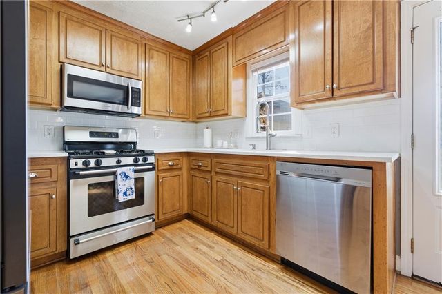 223 Hickory Lane, Canton, GA 30115