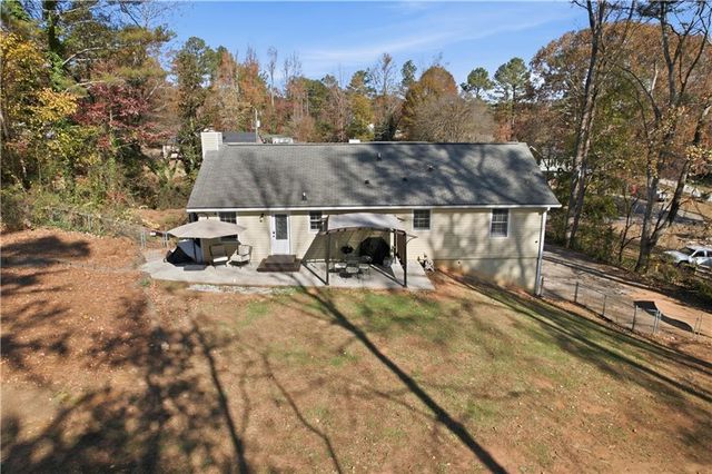 223 Hickory Lane, Canton, GA 30115