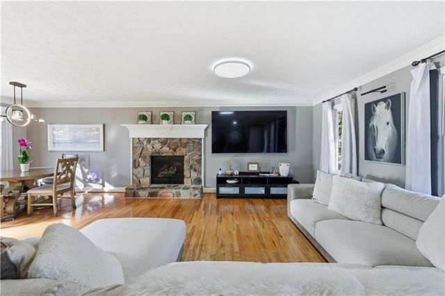 223 Hickory Lane, Canton, GA 30115