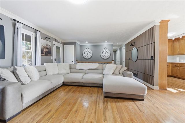 223 Hickory Lane, Canton, GA 30115