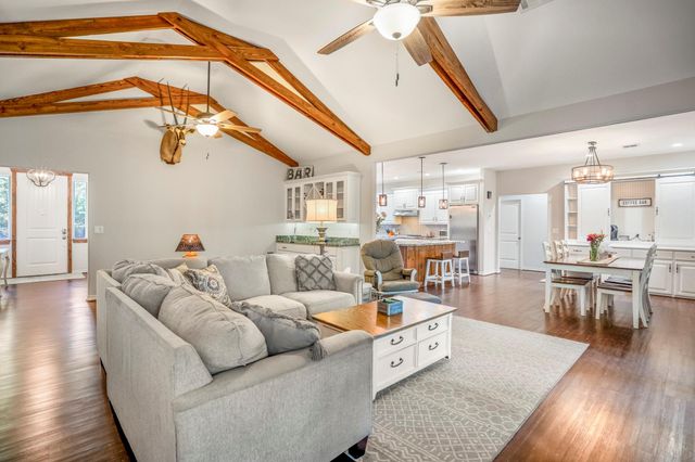 120 Ebner Lake Front Drive, Montgomery, TX 77316