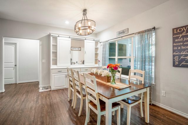 120 Ebner Lake Front Drive, Montgomery, TX 77316