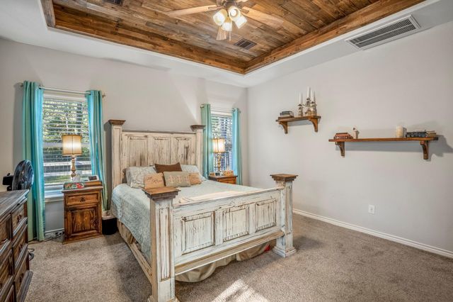 120 Ebner Lake Front Drive, Montgomery, TX 77316