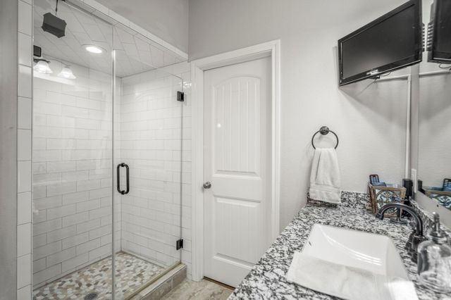 120 Ebner Lake Front Drive, Montgomery, TX 77316