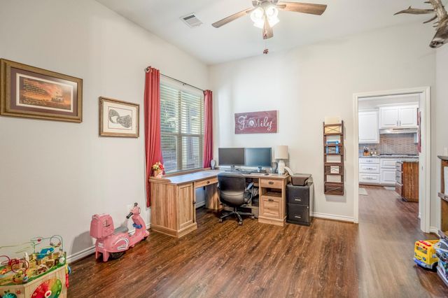 120 Ebner Lake Front Drive, Montgomery, TX 77316