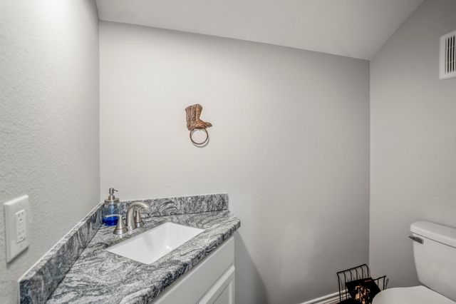 120 Ebner Lake Front Drive, Montgomery, TX 77316