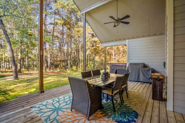 120 Ebner Lake Front Drive, Montgomery, TX 77316