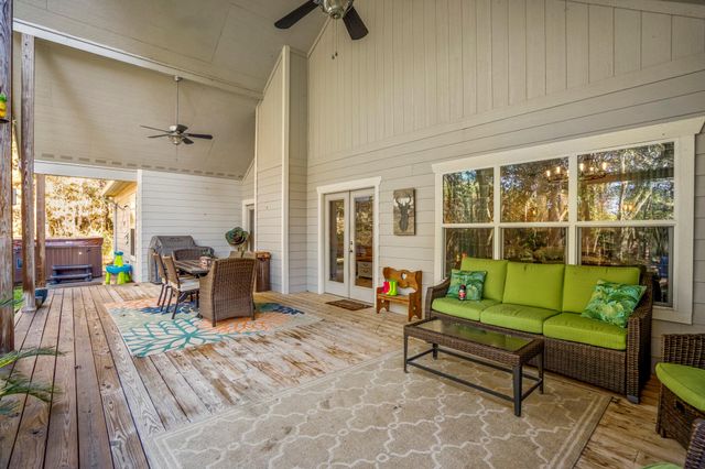 120 Ebner Lake Front Drive, Montgomery, TX 77316