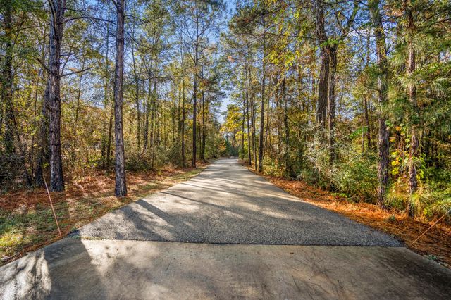 120 Ebner Lake Front Drive, Montgomery, TX 77316