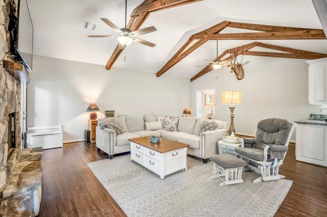 120 Ebner Lake Front Drive, Montgomery, TX 77316