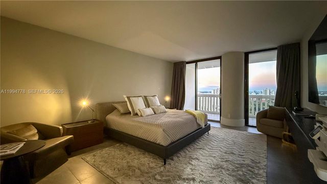 2000 Island Blvd 2404, Aventura, FL 33160