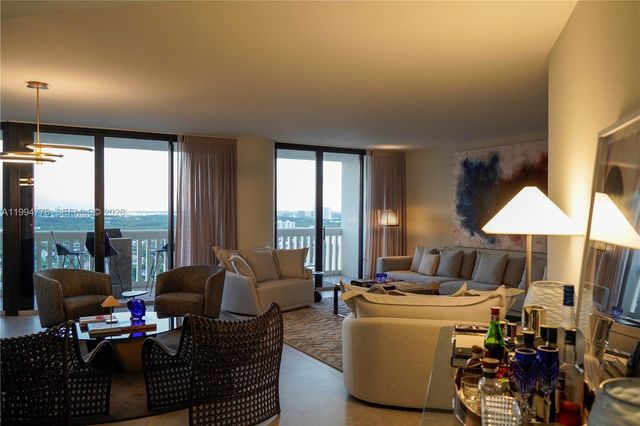 2000 Island Blvd 2404, Aventura, FL 33160