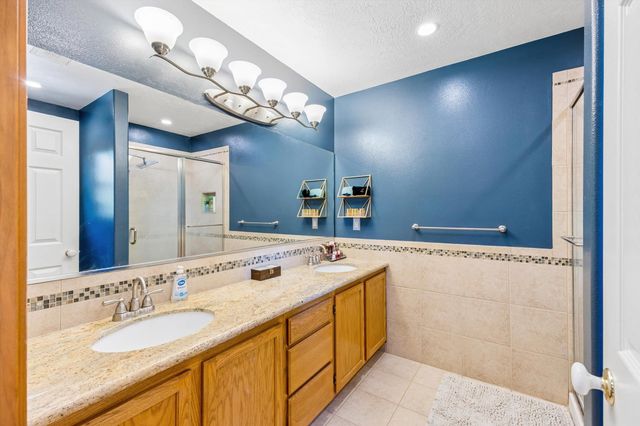 5611 E Nancy Ln, Mead, WA 99021