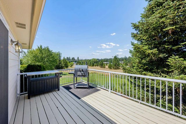 5611 E Nancy Ln, Mead, WA 99021