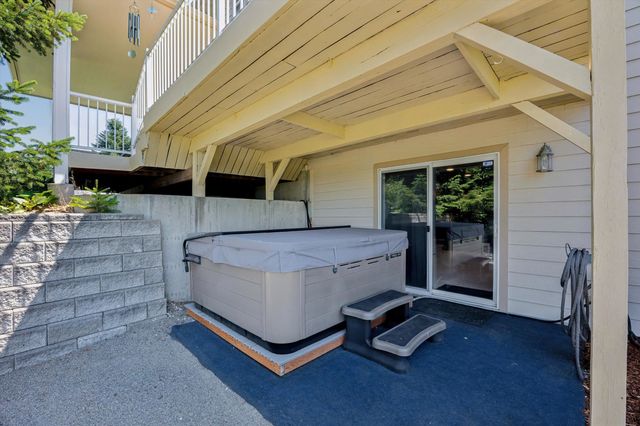 5611 E Nancy Ln, Mead, WA 99021