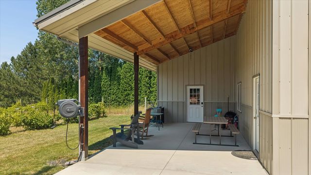 5611 E Nancy Ln, Mead, WA 99021