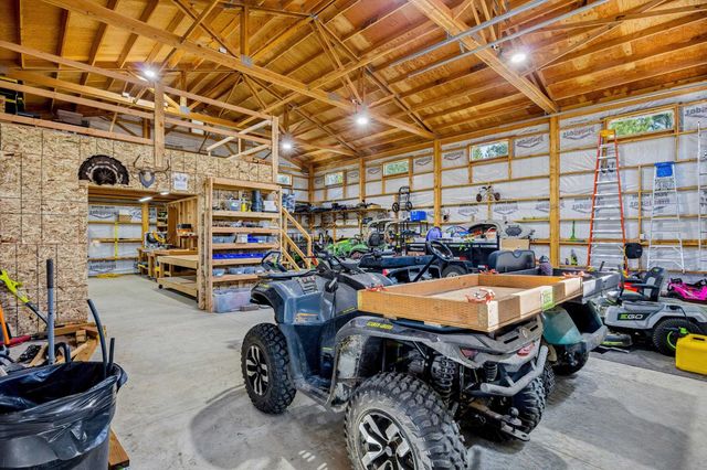 5611 E Nancy Ln, Mead, WA 99021