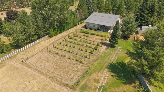 5611 E Nancy Ln, Mead, WA 99021