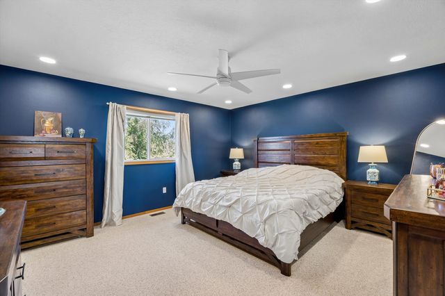 5611 E Nancy Ln, Mead, WA 99021