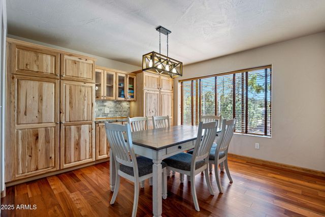 2190 EVERGREEN Lane, Show Low, AZ 85901