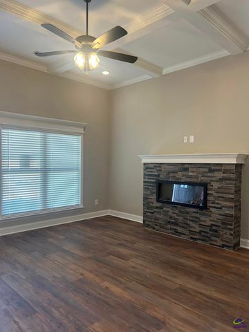 115 Early Drive, Byron, GA 31008