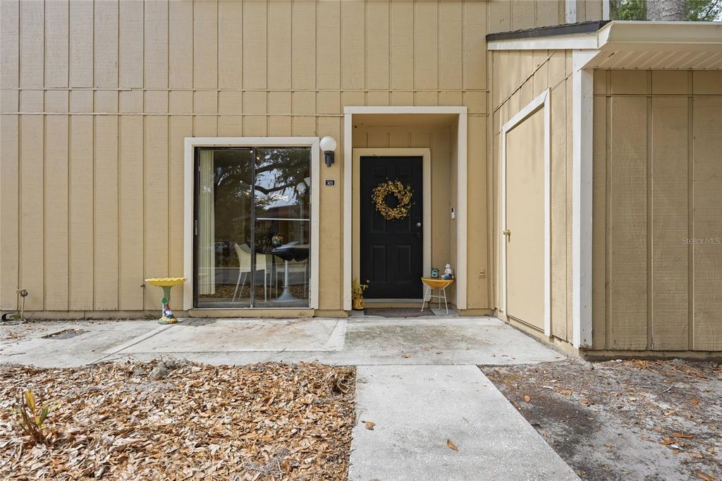 Image 2 of property listing at 507 NW 39TH ROAD 301, Gainesville, FL 32607