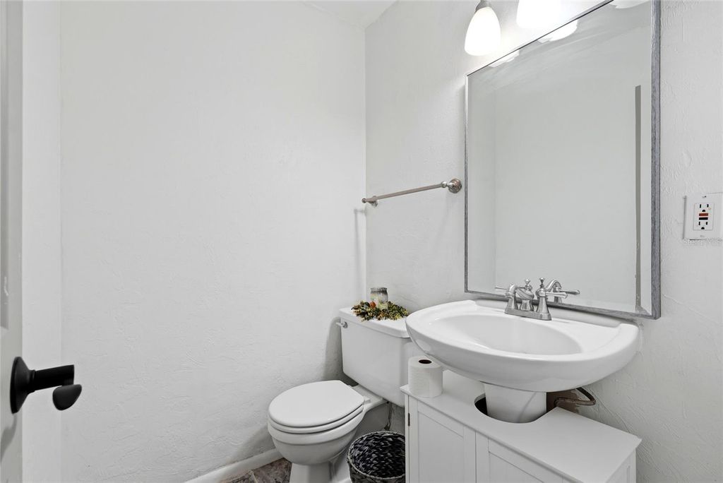Image 30 of property listing at 507 NW 39TH ROAD 301, Gainesville, FL 32607