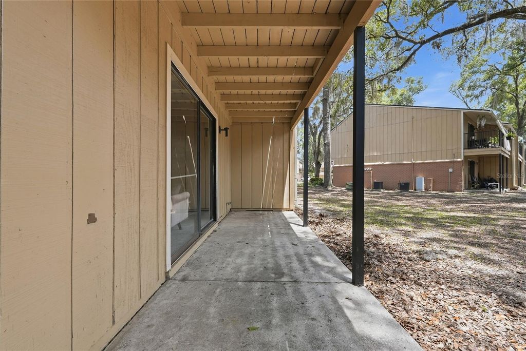 Image 31 of property listing at 507 NW 39TH ROAD 301, Gainesville, FL 32607