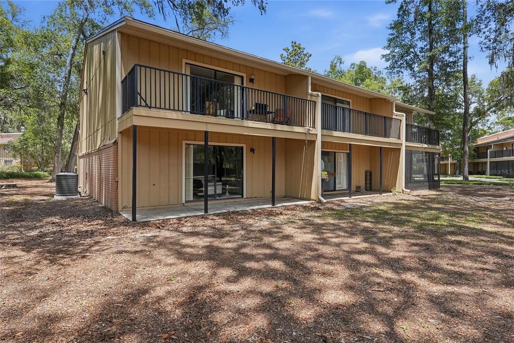 Image 33 of property listing at 507 NW 39TH ROAD 301, Gainesville, FL 32607